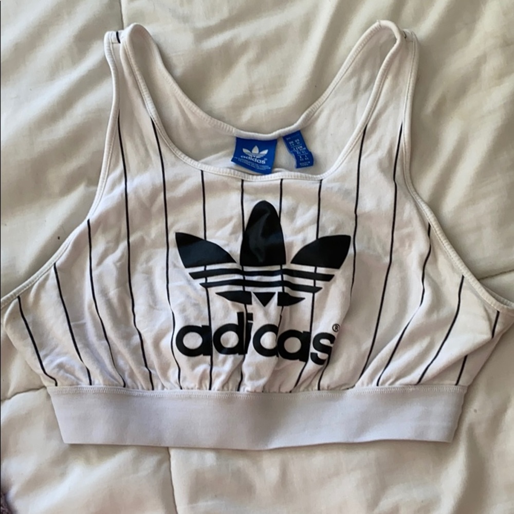 Sports bra
